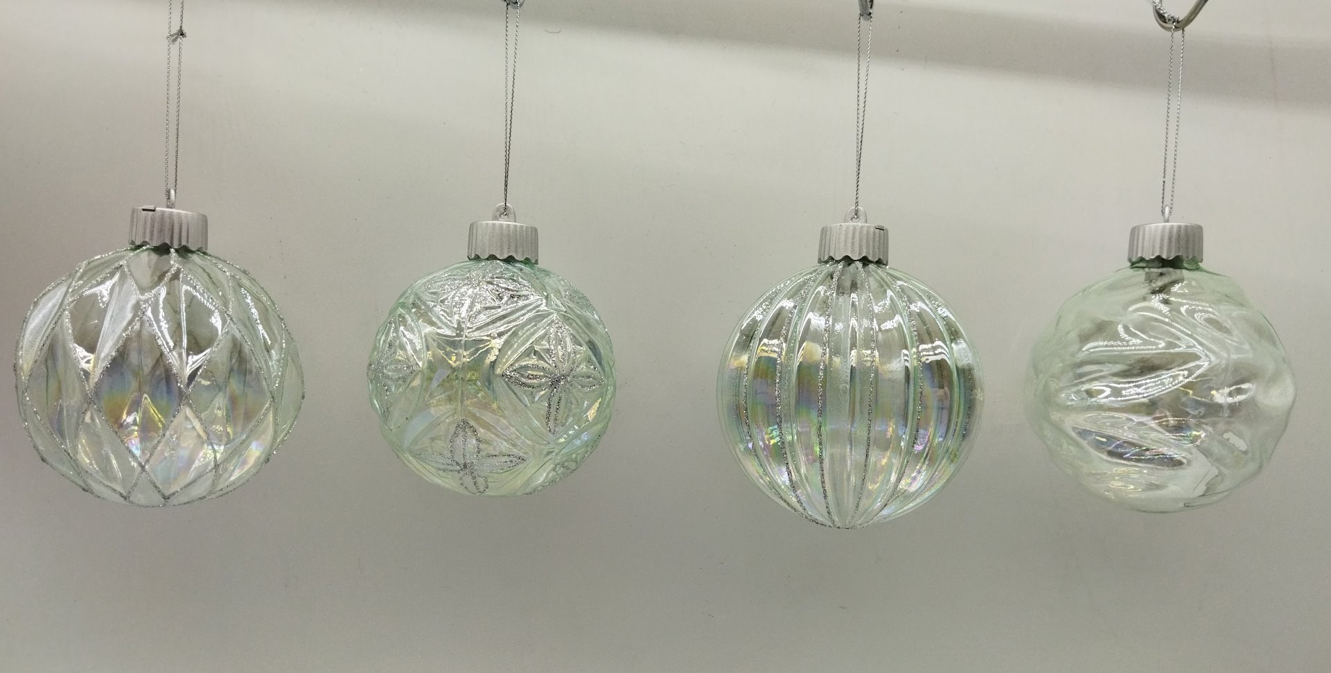 GLASS HAND PAINTING GLASS ORNAMENTS W/WARM LED LIGHT, 4 SHAPES ASST - GREEN