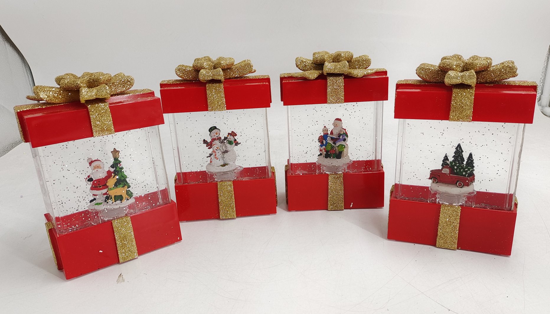 LIQUID SPINNER DECORATION WITH GLITTER